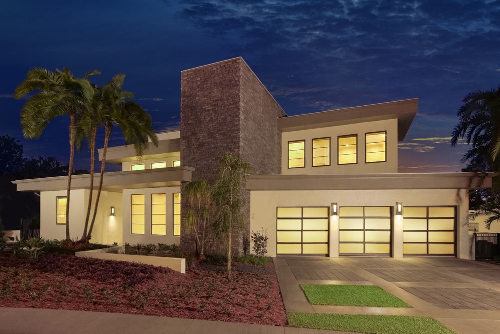 Clopay Garage Doors | Avante Collection Series | Residential Garage Doors