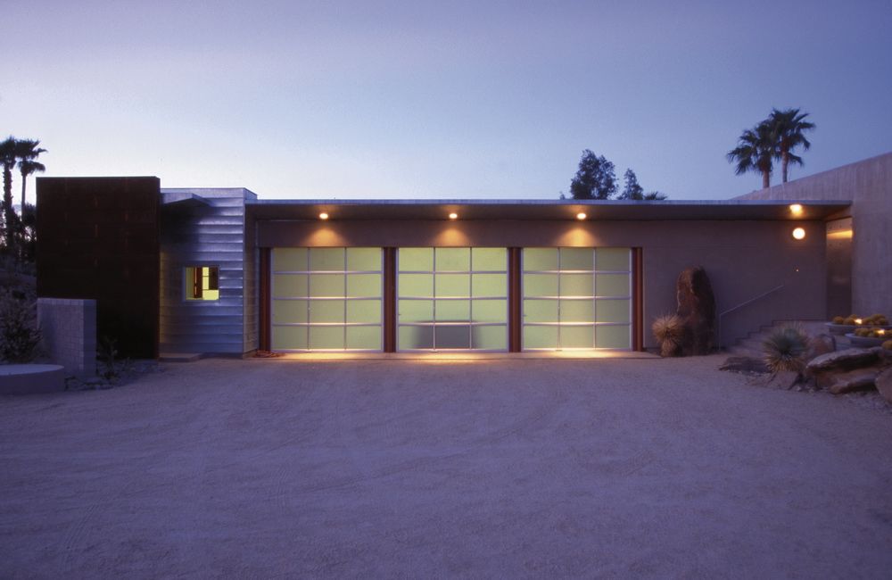 Clopay Garage Doors | Avante Collection Series | Residential Garage Doors