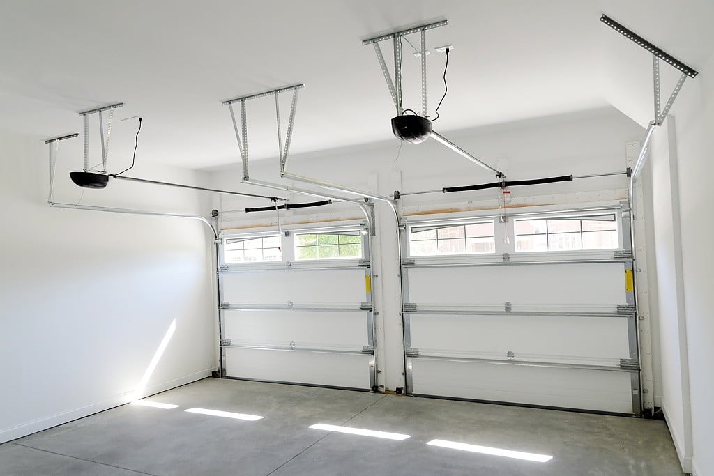 Garage Door Safety Tips That You Should Know